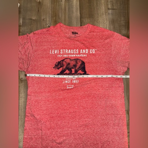 Levi’s Men’s Medium Red Shirt - Picture 5 of 6